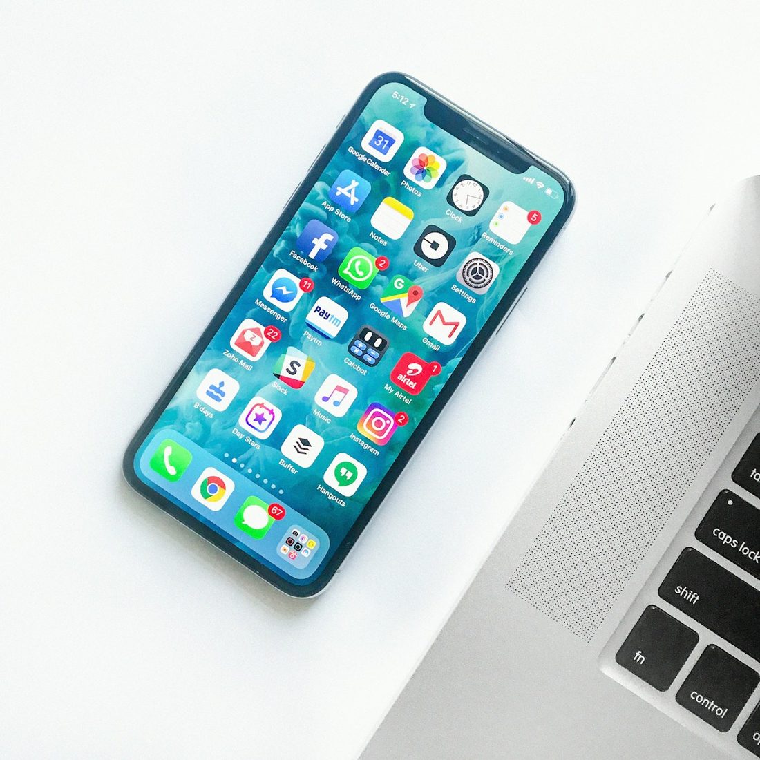 亚博网址 APP 赛程与赛事列表界面示意